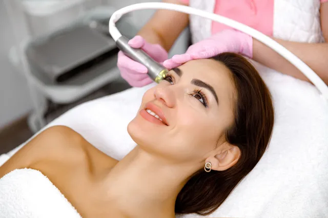 Hydro glow facial
