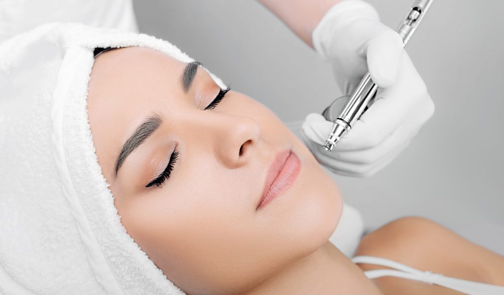 Oxygen Therapy Facial