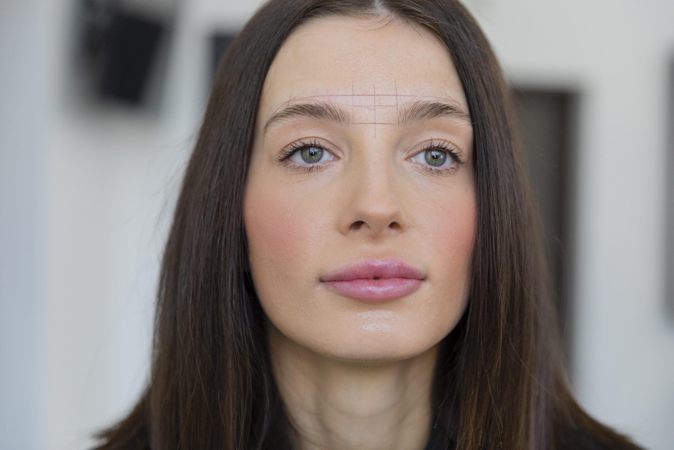 How long does eyebrow threading last: close-up of clean threaded eyebrow shape